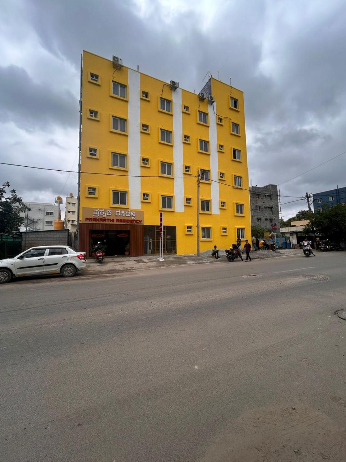 Hotel Prakrathi Residency Bangalore Ngoại thất bức ảnh
