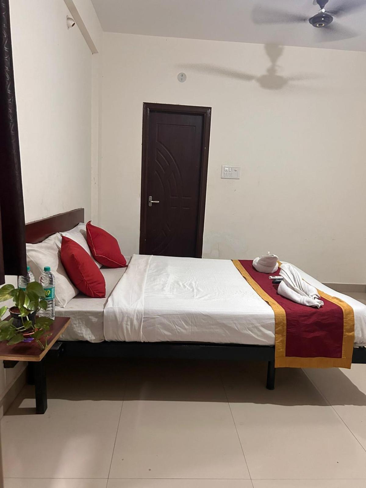 Hotel Prakrathi Residency Bangalore Ngoại thất bức ảnh