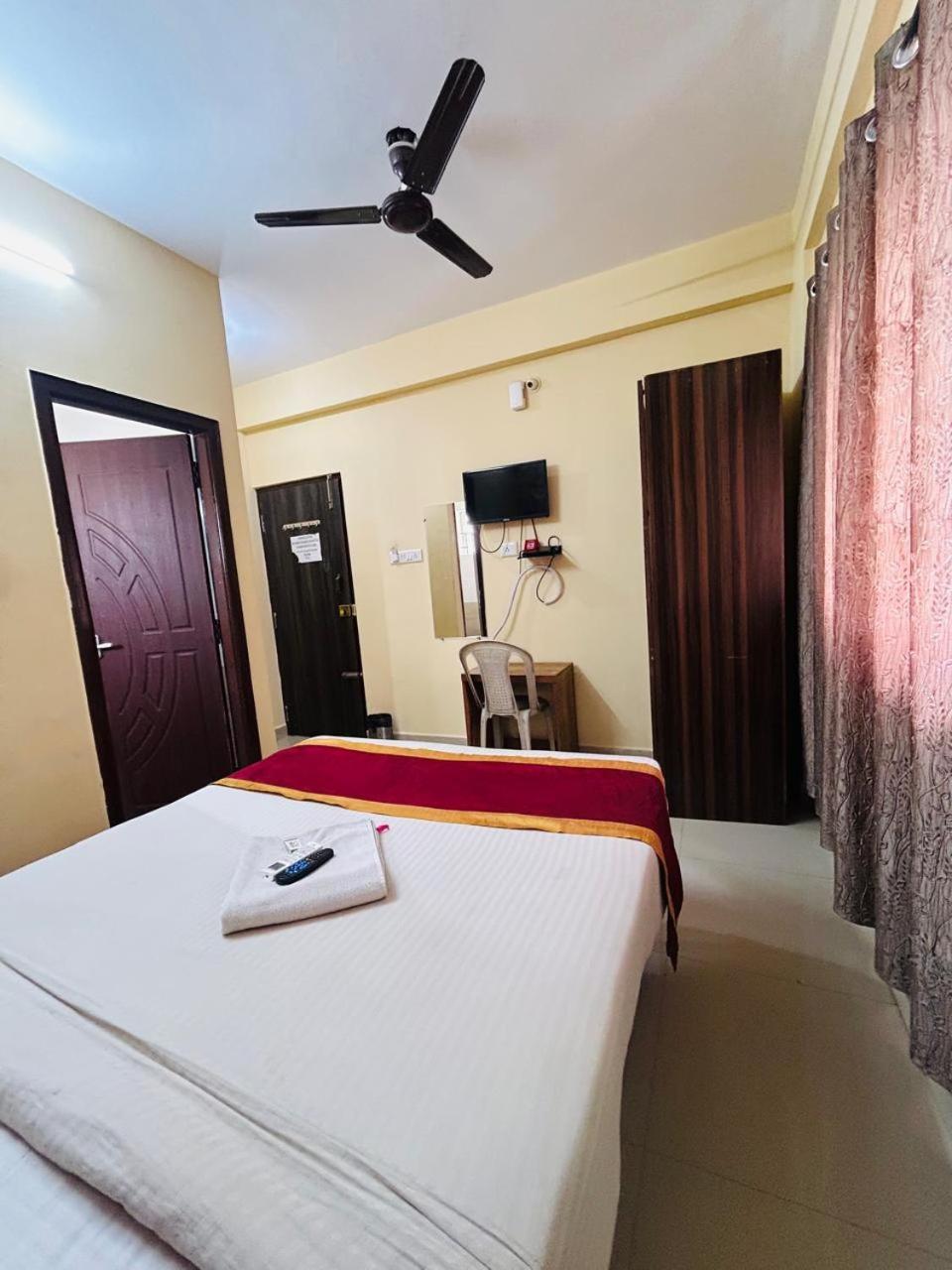 Hotel Prakrathi Residency Bangalore Ngoại thất bức ảnh